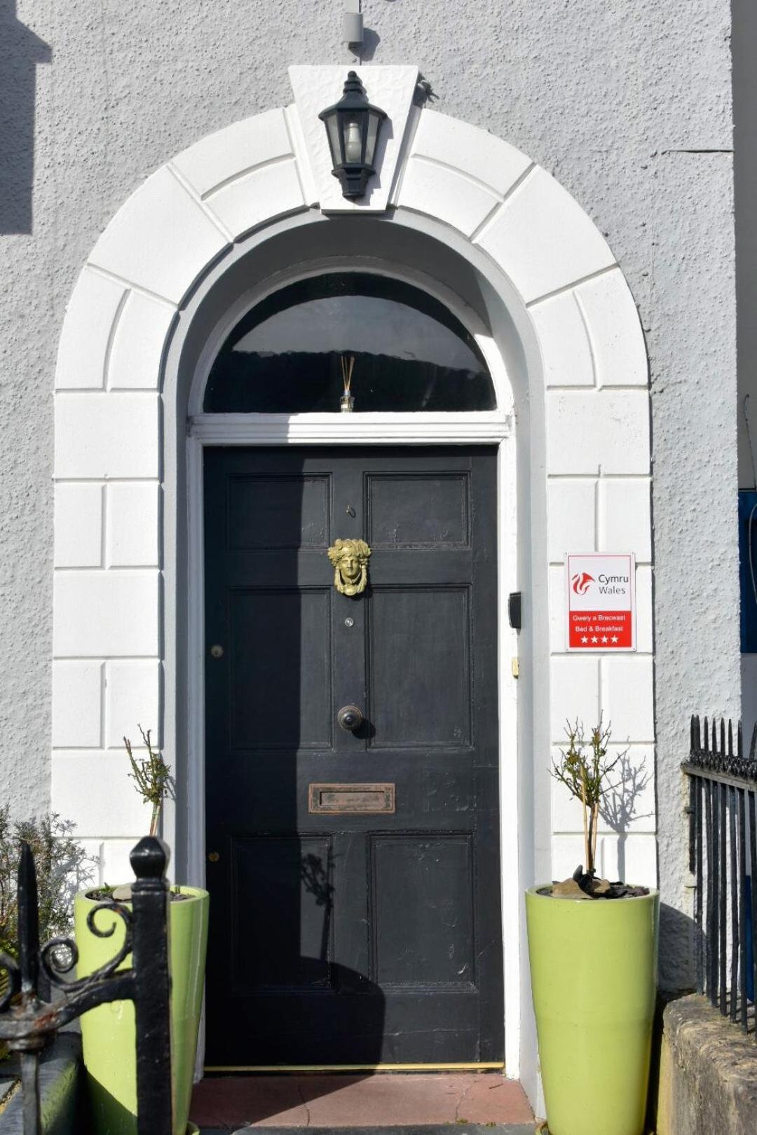 فندق Eaton House بيمبروك المظهر الخارجي الصورة